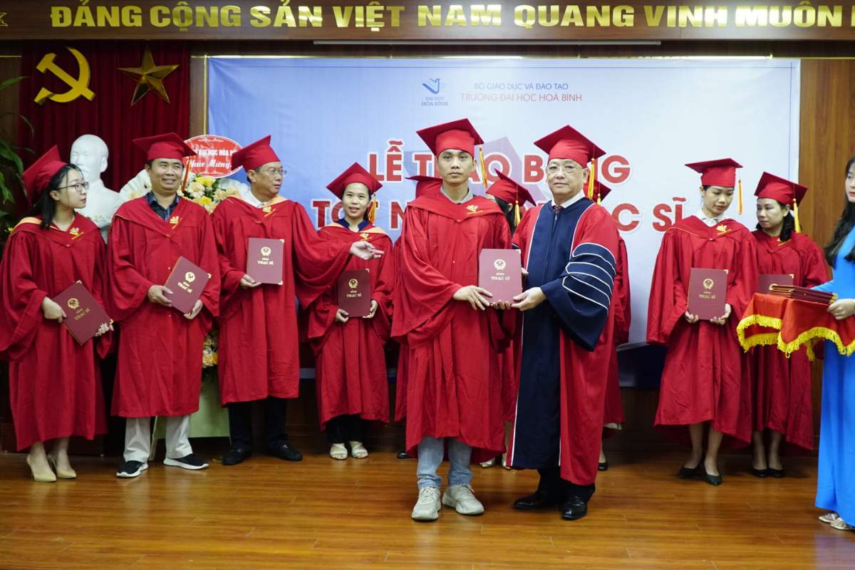 Có nên học thạc sĩ Công nghệ thông tin hay không?